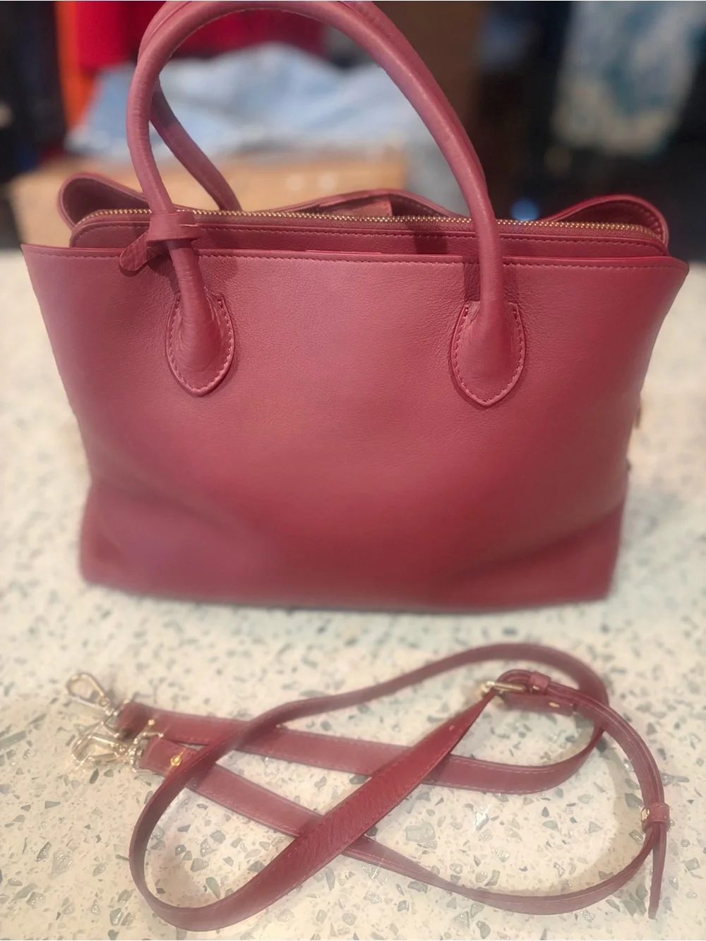 Classic Women's Tote Bag in Burgundy NWOT